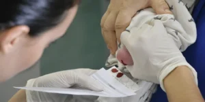 Atraso no teste do pezinho dificulta diagnóstico precoce da AME no Brasil