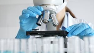 Pressa na ciência pode gerar riscos para clínica e comunicação médica