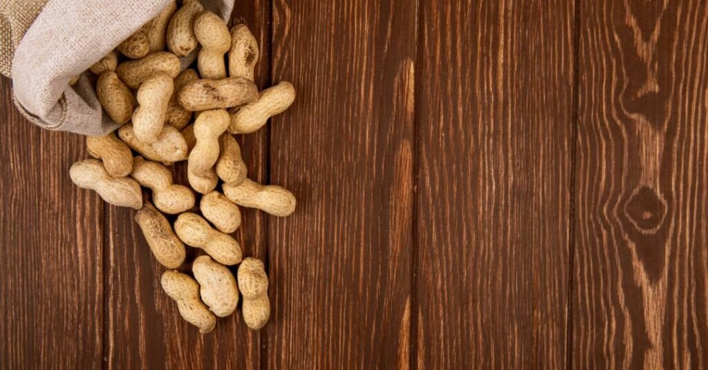 Transplante fecal ajuda seis pessoas a superar alergia a amendoim, mas ainda longe da prát